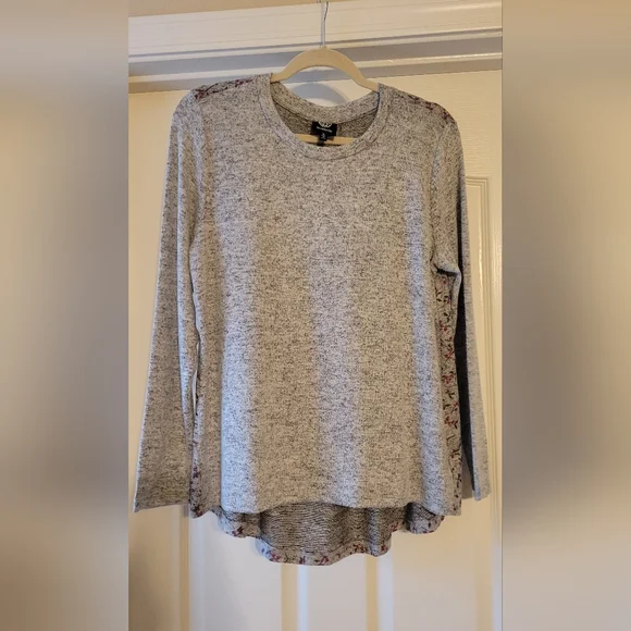 NWOT Bobeau Women's Marled Front Patterned Back Knit top - Picture 3 of 7